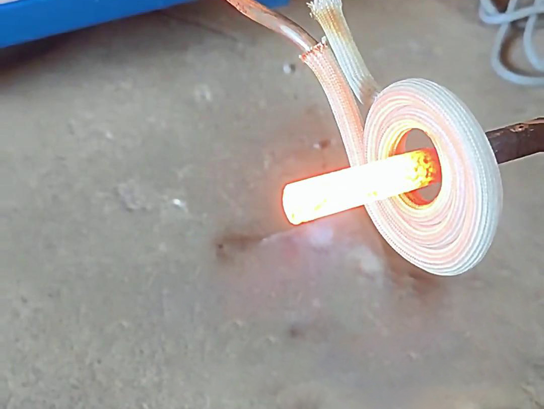 污污视频下载 220V 高頻加熱機，解決金屬熱加工環節麵臨